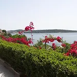 Melina Pool View