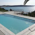 Melina Pool View شقة أرغوستولي