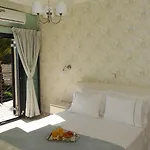 شقة Melina Pool View *