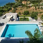 Melina Pool View شقة أرغوستولي